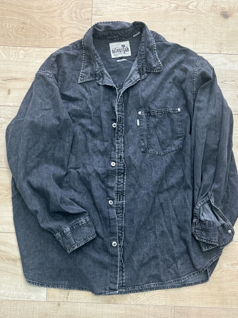 Vintage Levi’s Oversized Washed Black Button Down Denim Shirt Cotton Silver Tab